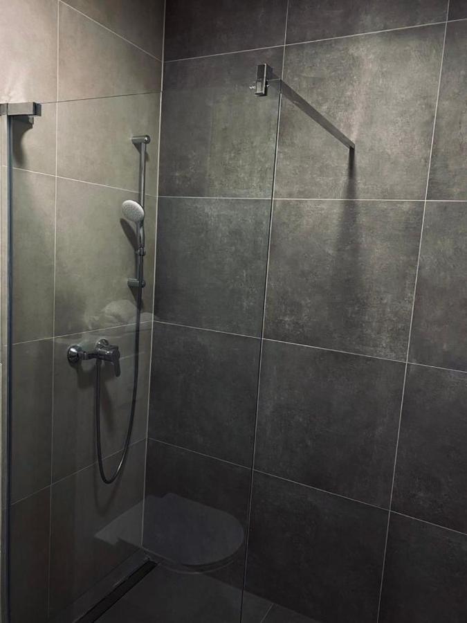 Jacuzzi Apartment Code 96 Zagreb Luaran gambar